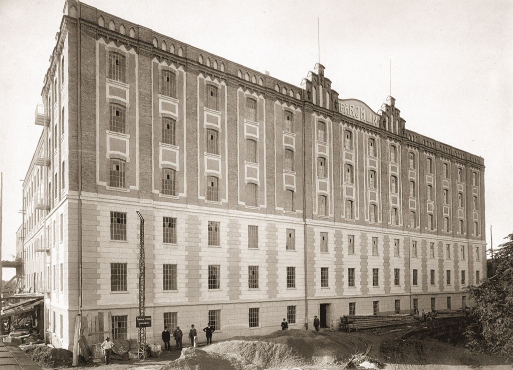 Paromlin, Trnjanska cesta 1905. godine